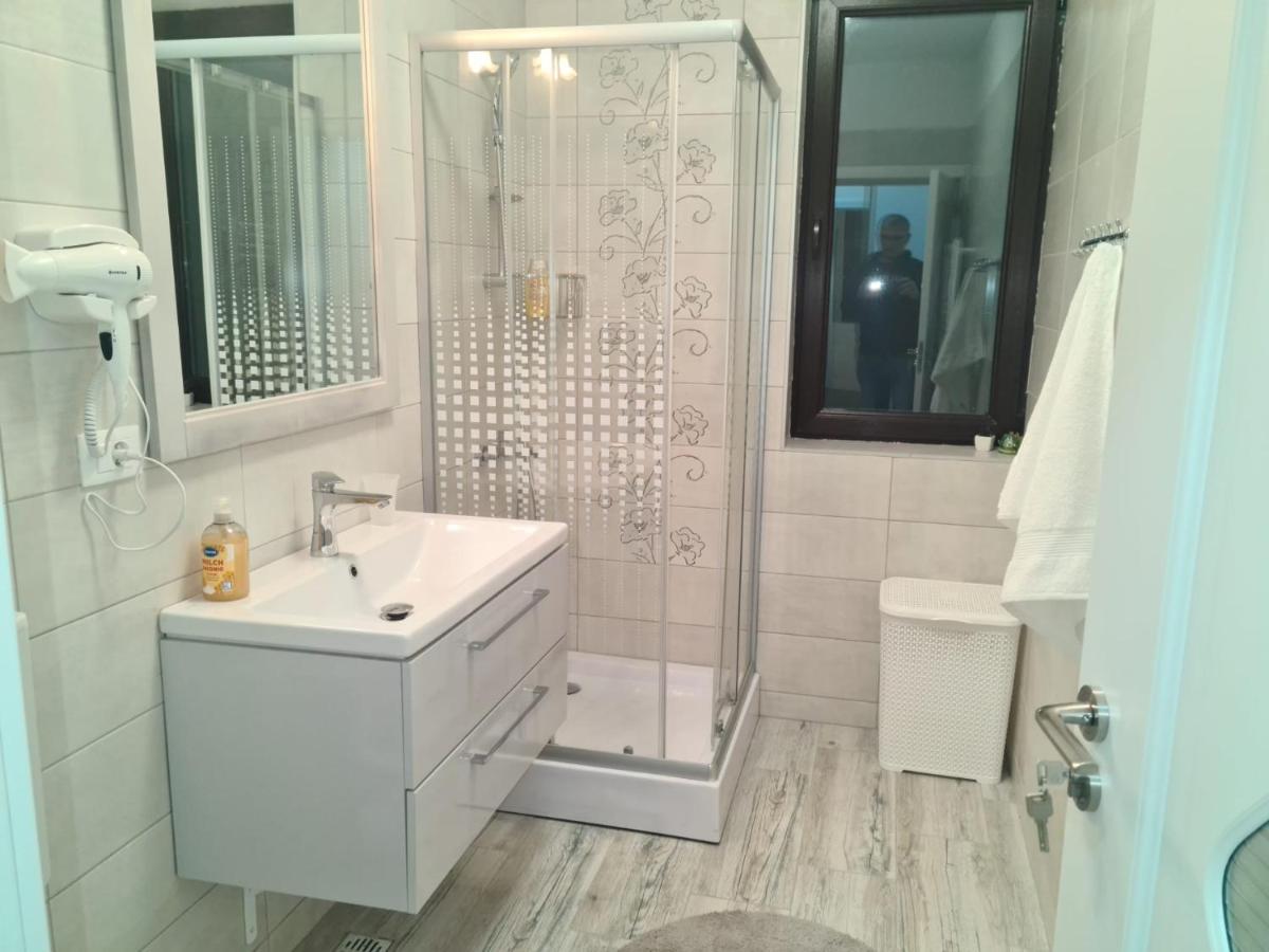 Apartament David Râmnicu Vâlcea Zewnętrze zdjęcie