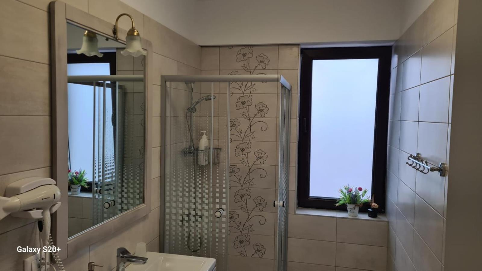 Apartament David Râmnicu Vâlcea Zewnętrze zdjęcie