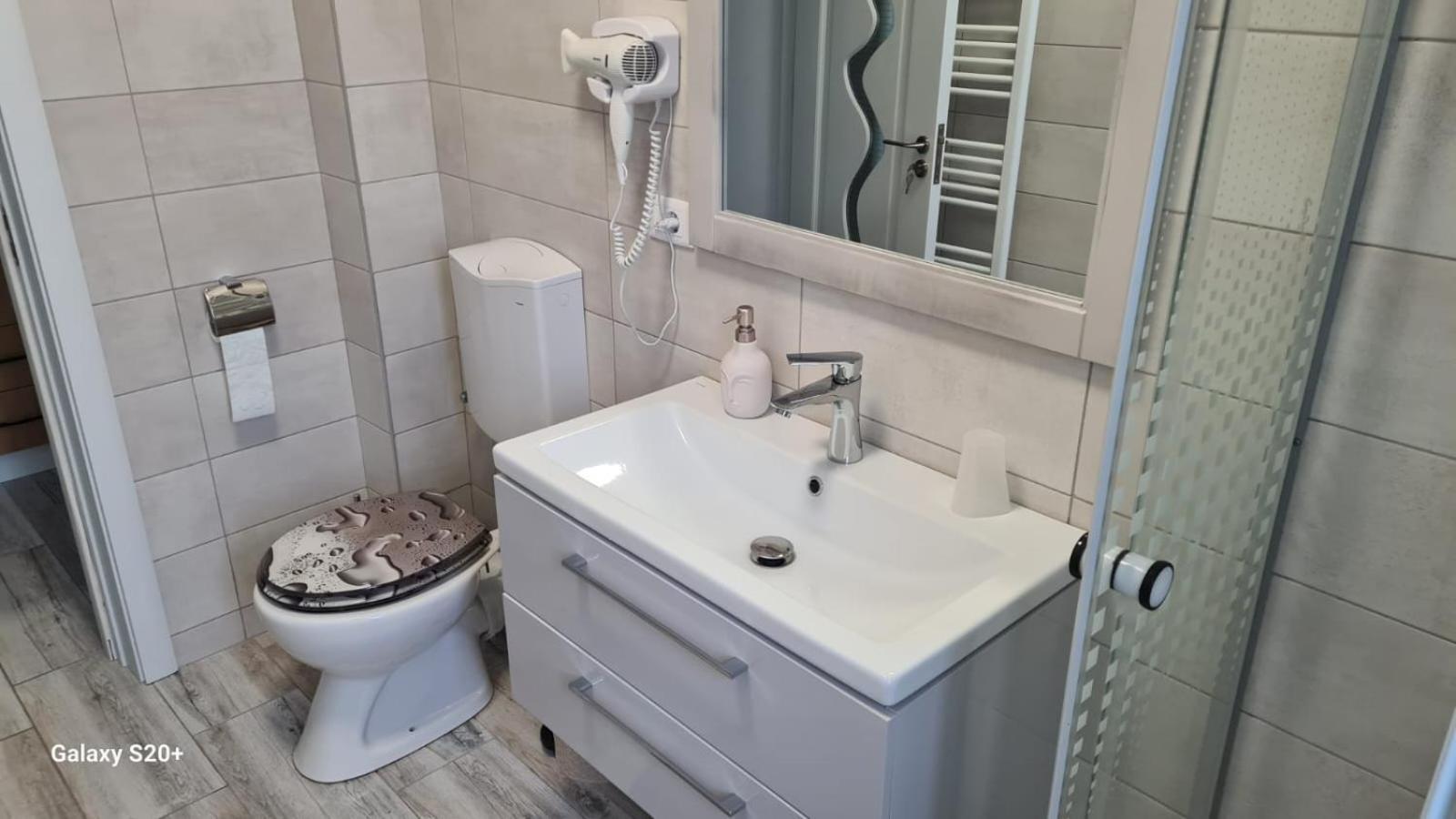 Apartament David Râmnicu Vâlcea Zewnętrze zdjęcie