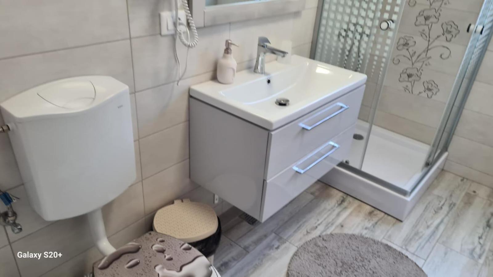 Apartament David Râmnicu Vâlcea Zewnętrze zdjęcie